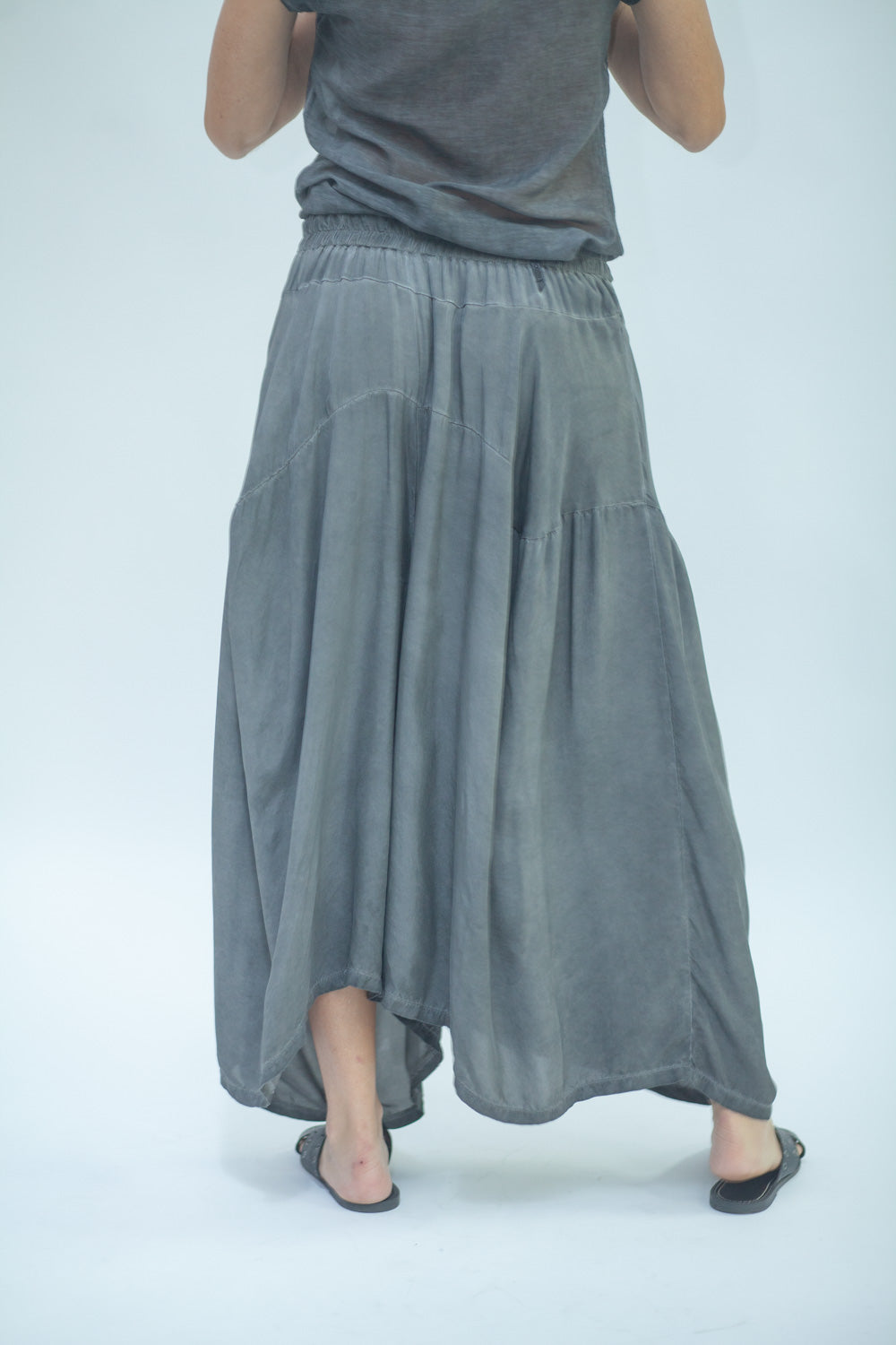 Women's cupro trousers LPA049 W121 DYE