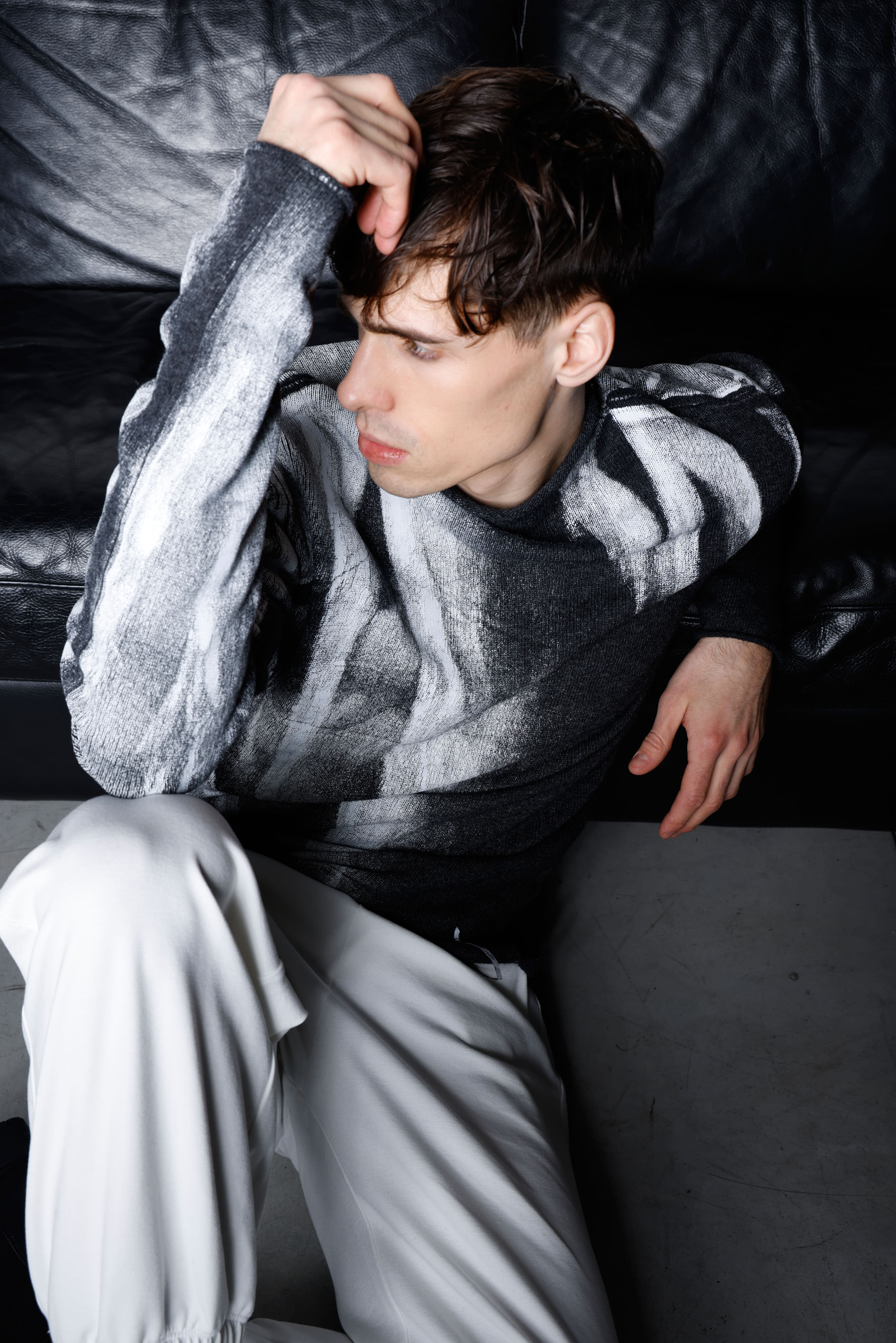 Men's soft medium neck sweater MKN020 SH 4