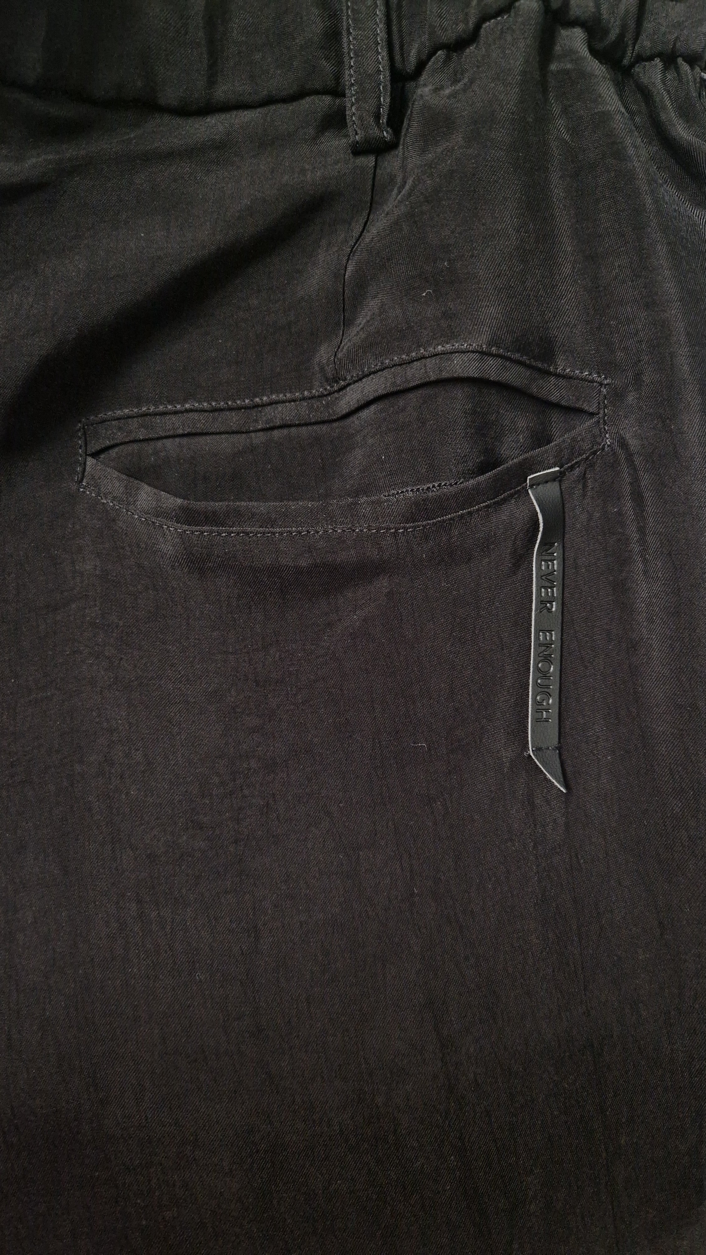 Pantalone uomo relaxed fit in 100% cupro MPA080 W121