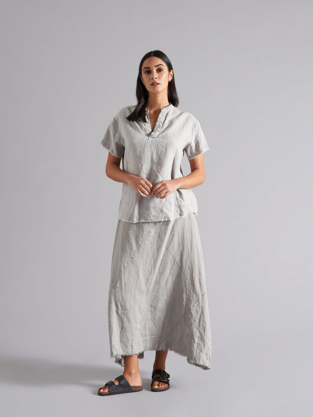 Short-sleeved linen shirt