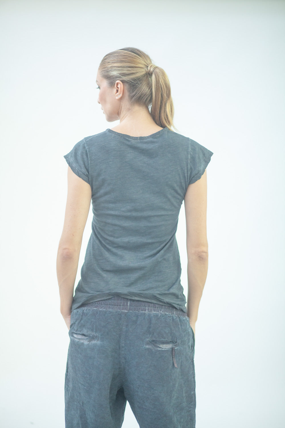 Maglietta in cotone senza maniche LTH018 K014