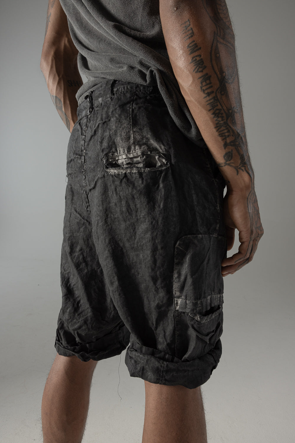 Men's linen Bermuda shorts with side pockets MBE012 COAT