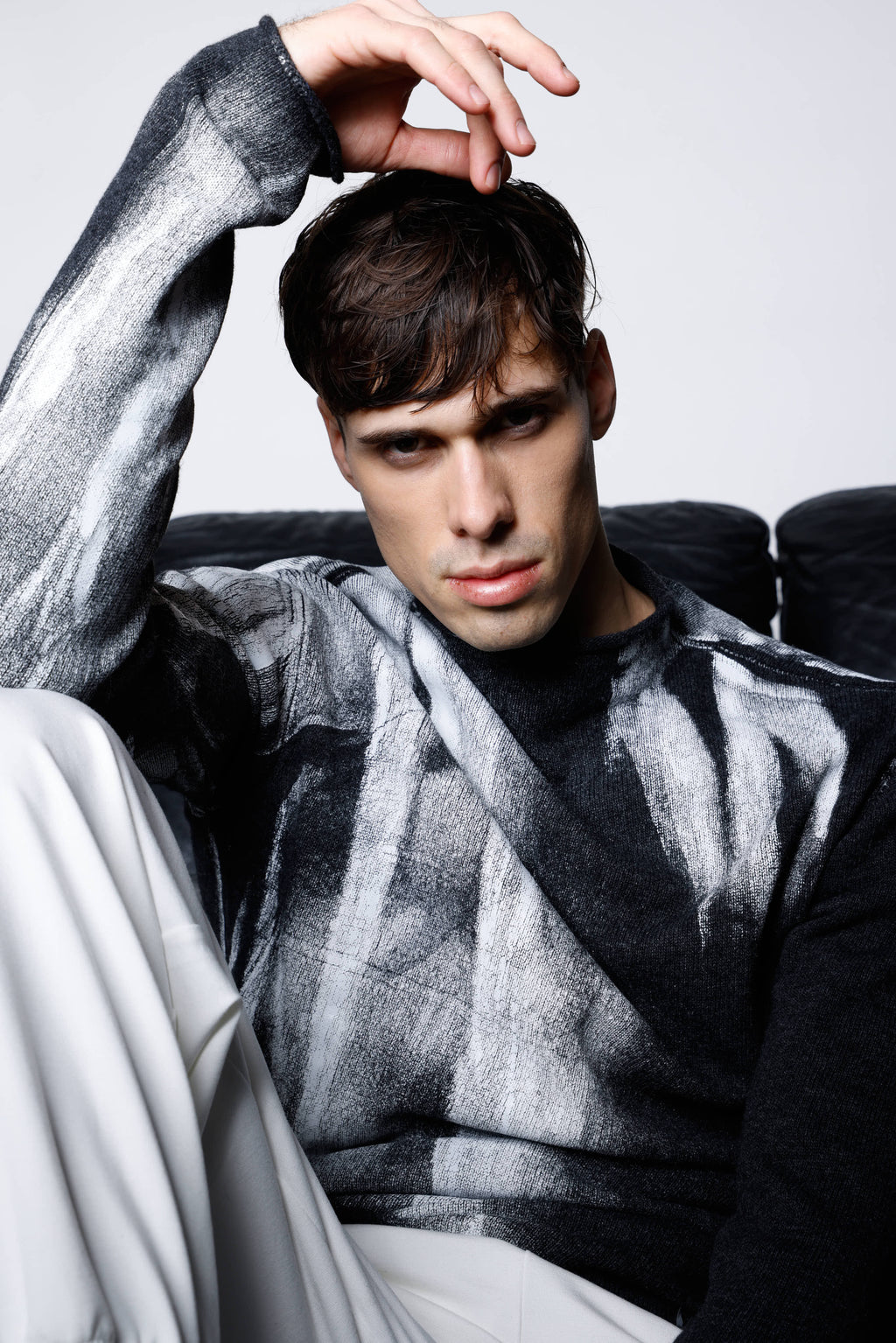 Men's soft medium neck sweater MKN020 SH 4