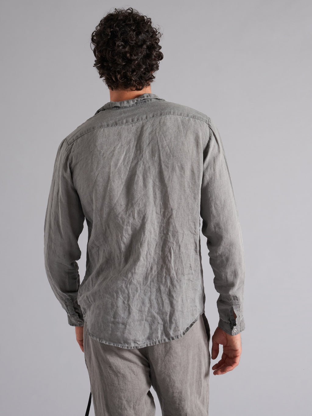 Long-sleeved linen shirt MSL024