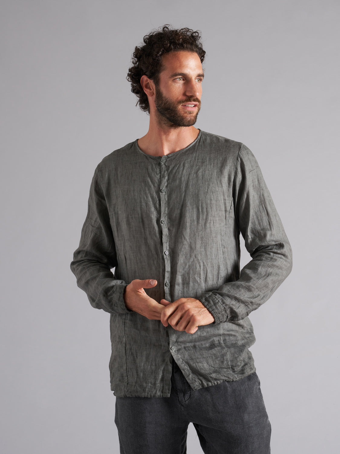 Long-sleeved linen shirt MSL023