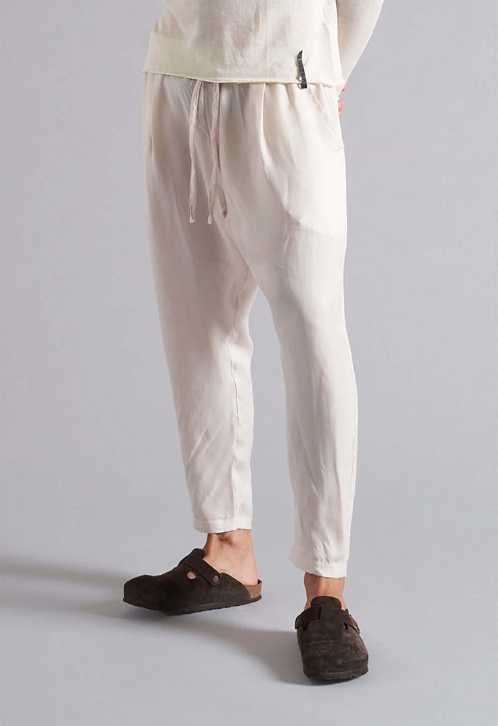 Men's cupro trousers MPA020 W121.